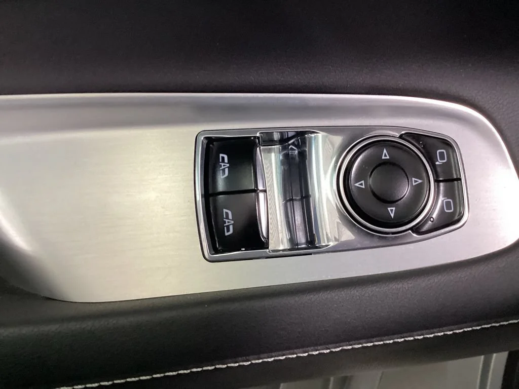 Used 2021 SILVER FLARE METALLIC Chevrolet 1LT image 36