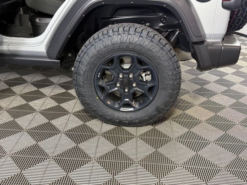 Certified Used 2023 Silver Jeep Willys 4xe image 12