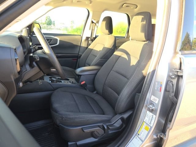 Used 2021 Silver Metallic Ford Base image 13