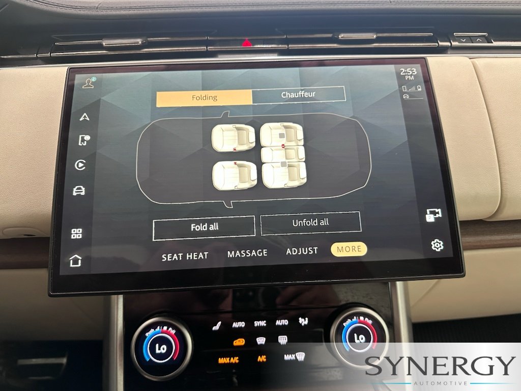 Used 2023 Fuji White Land Rover SE image 16