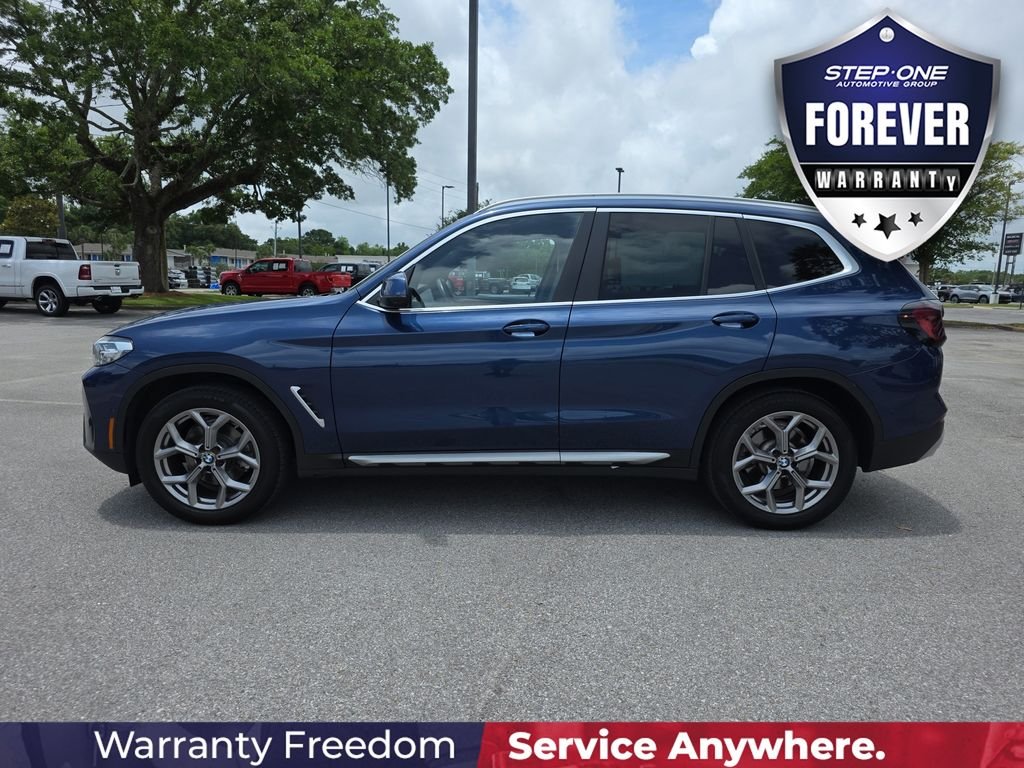 Used 2023 Blue BMW sDrive30i image 4