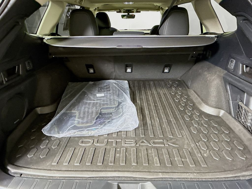 Used 2024 Crystal White Pearl Subaru Onyx Edition XT image 25
