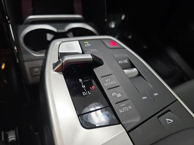 Used 2026 Alpine White BMW xDrive28i image 23