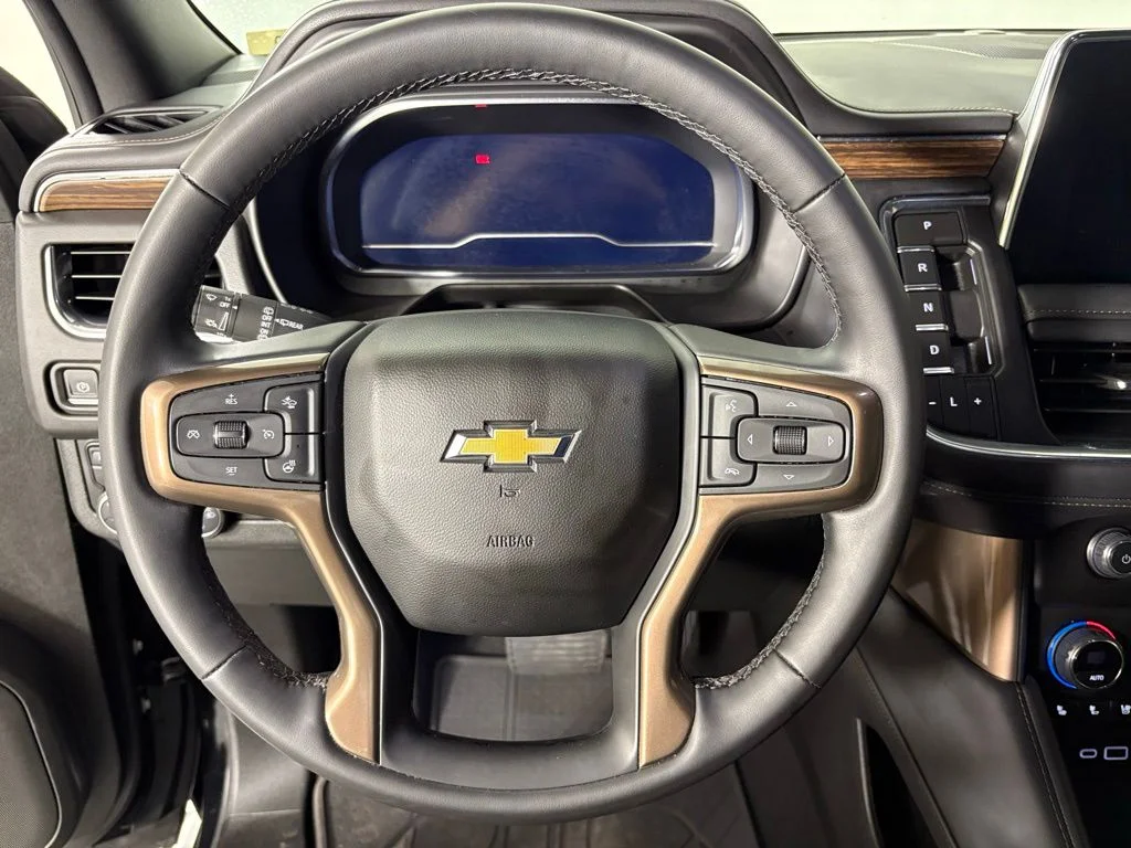 Used 2024 Black Chevrolet High Country image 28