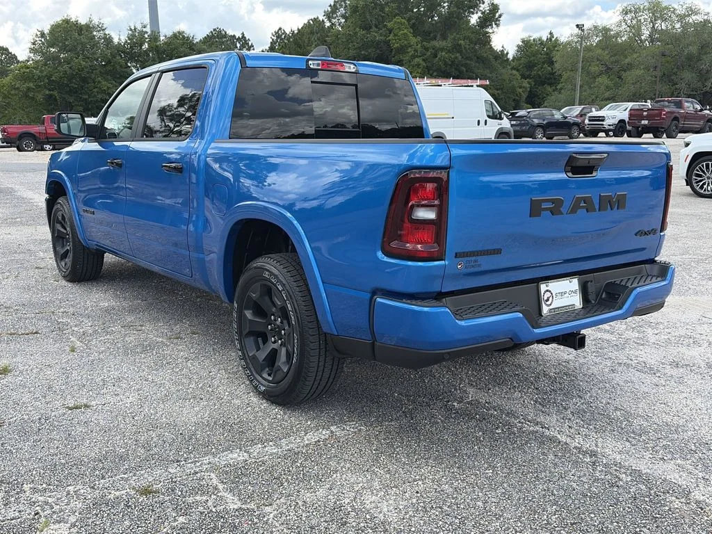 New 2026 Hydro Blue Pearl-Coat Exterior Paint RAM Big Horn/Lone Star image 4