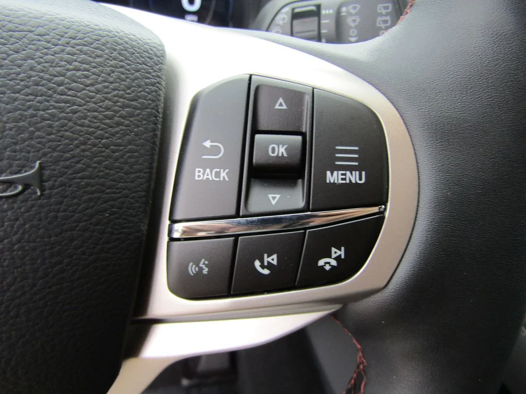 New 2027 Avalanche Gray Ford Active image 21