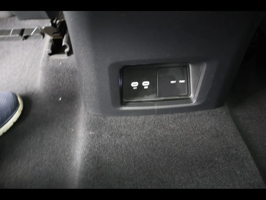 New 2026 Black Volkswagen 2.0T SE w/Technology image 11