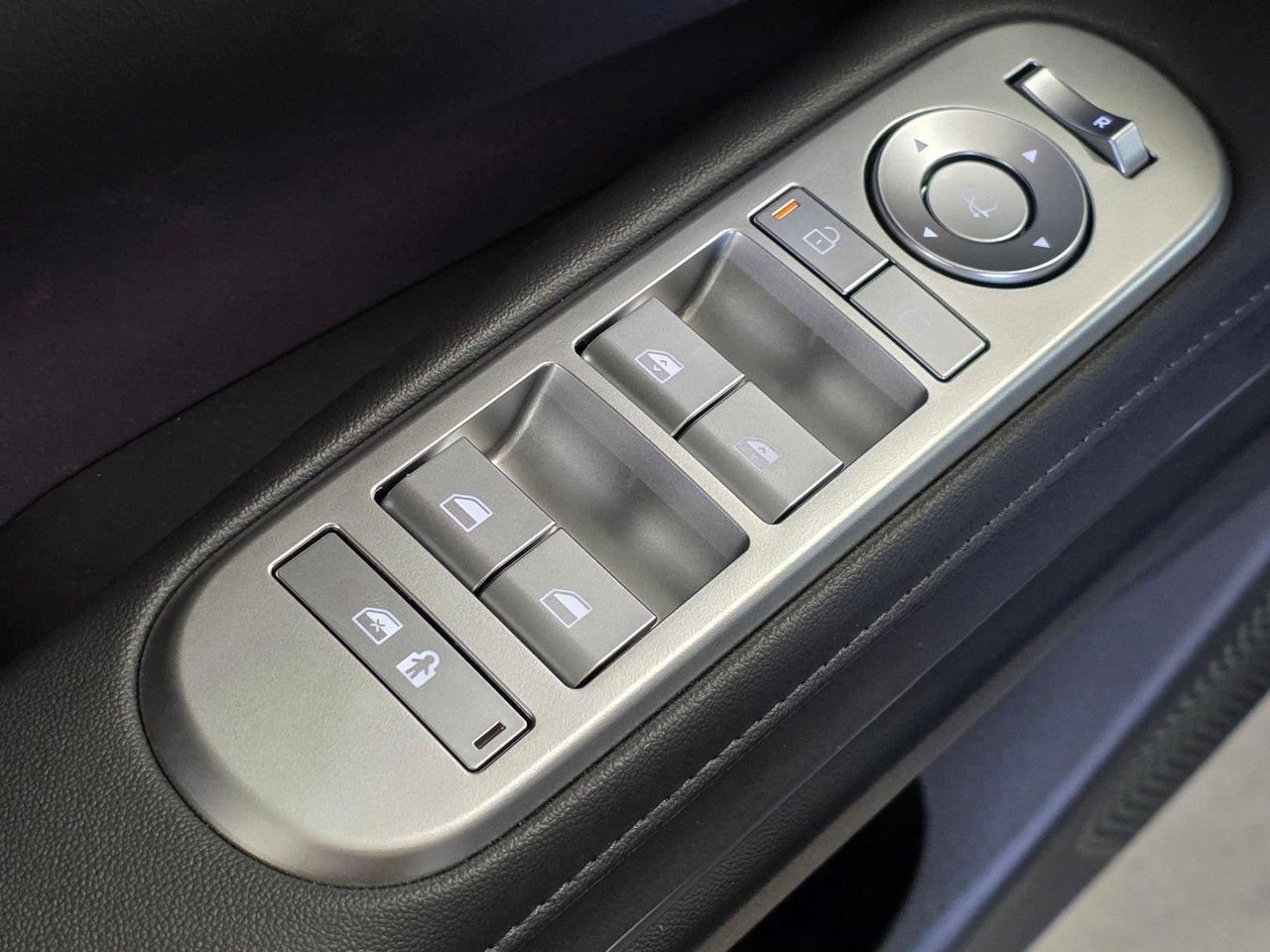 New 2026 Ecotronic Gray Pearl Hyundai Limited AWD image 22