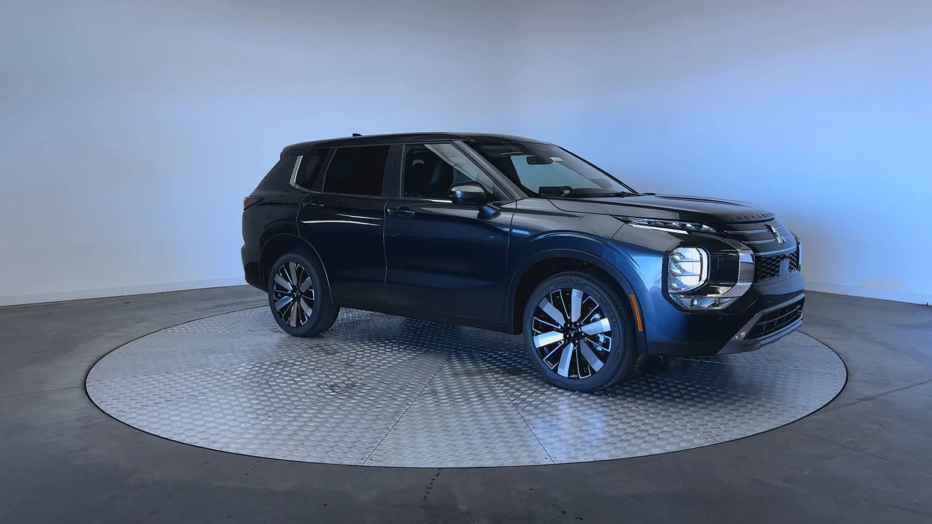 New 2026 Graphite Gray Mitsubishi SE 1.5T S-AWC image 2