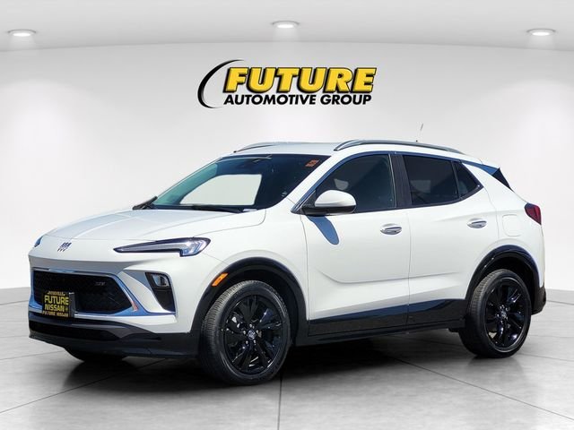 Used 2024 White Buick Sport Touring image 5