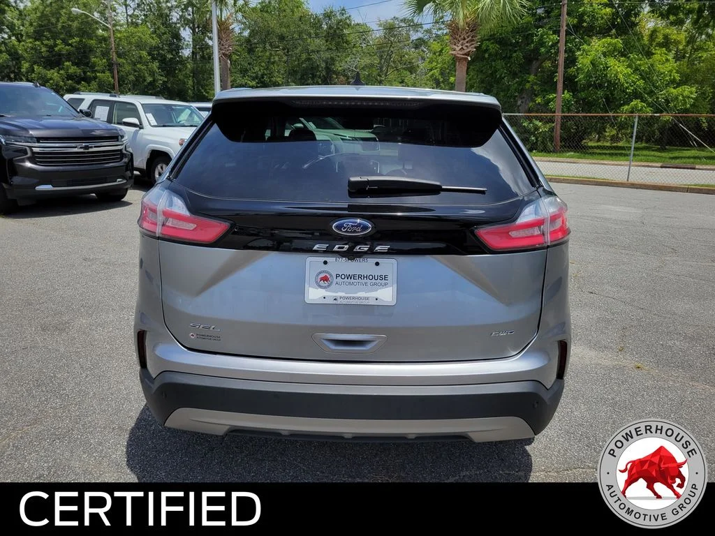 Used 2024 Silver Ford SEL image 4