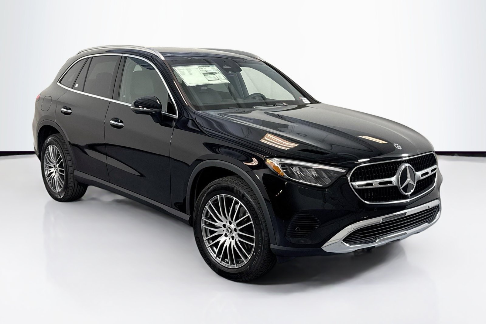 New 2026 Black Mercedes-Benz GLC 300 image 3
