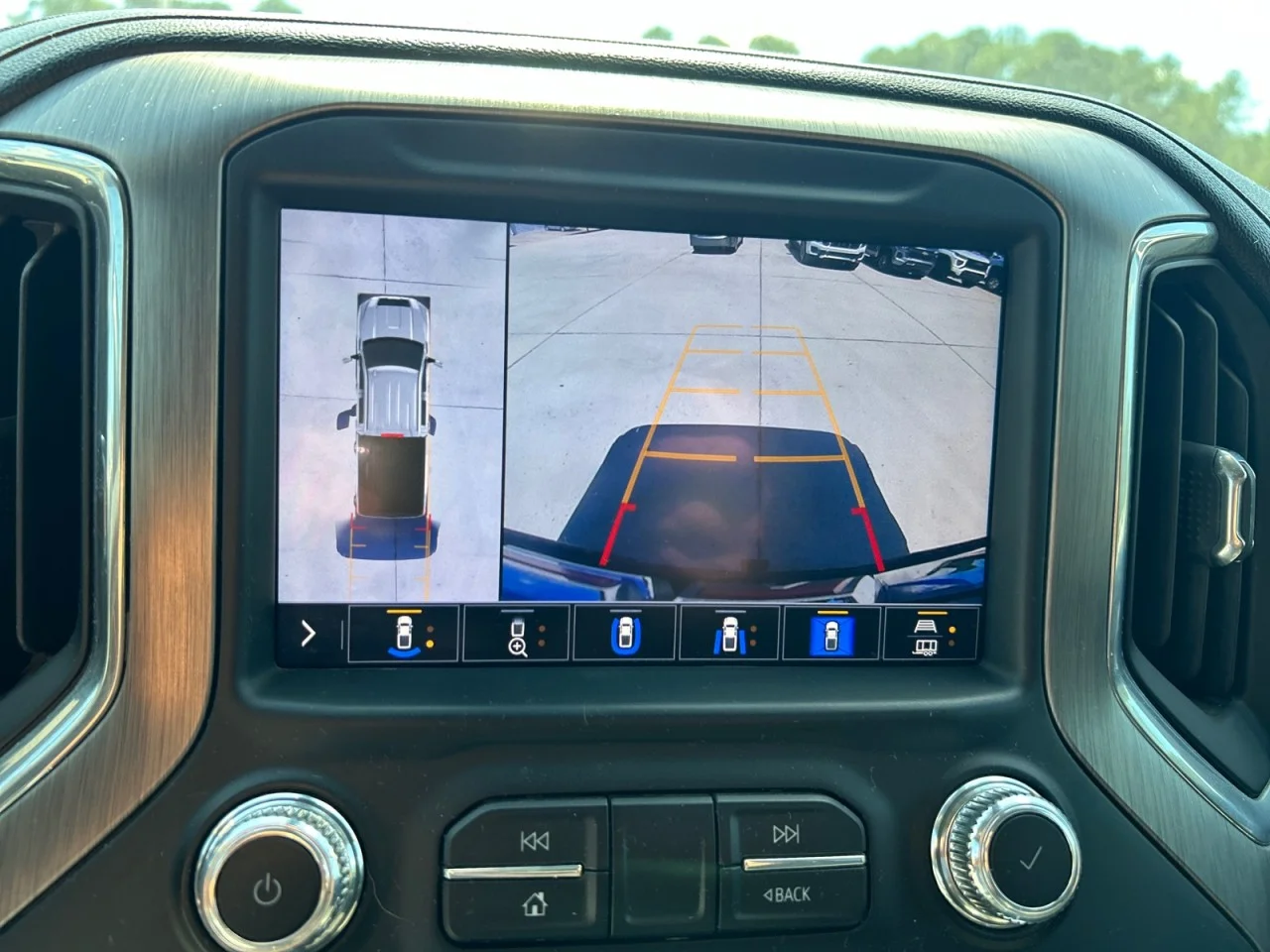Used 2020 CARBON BLACK METALLIC GMC Denali image 13
