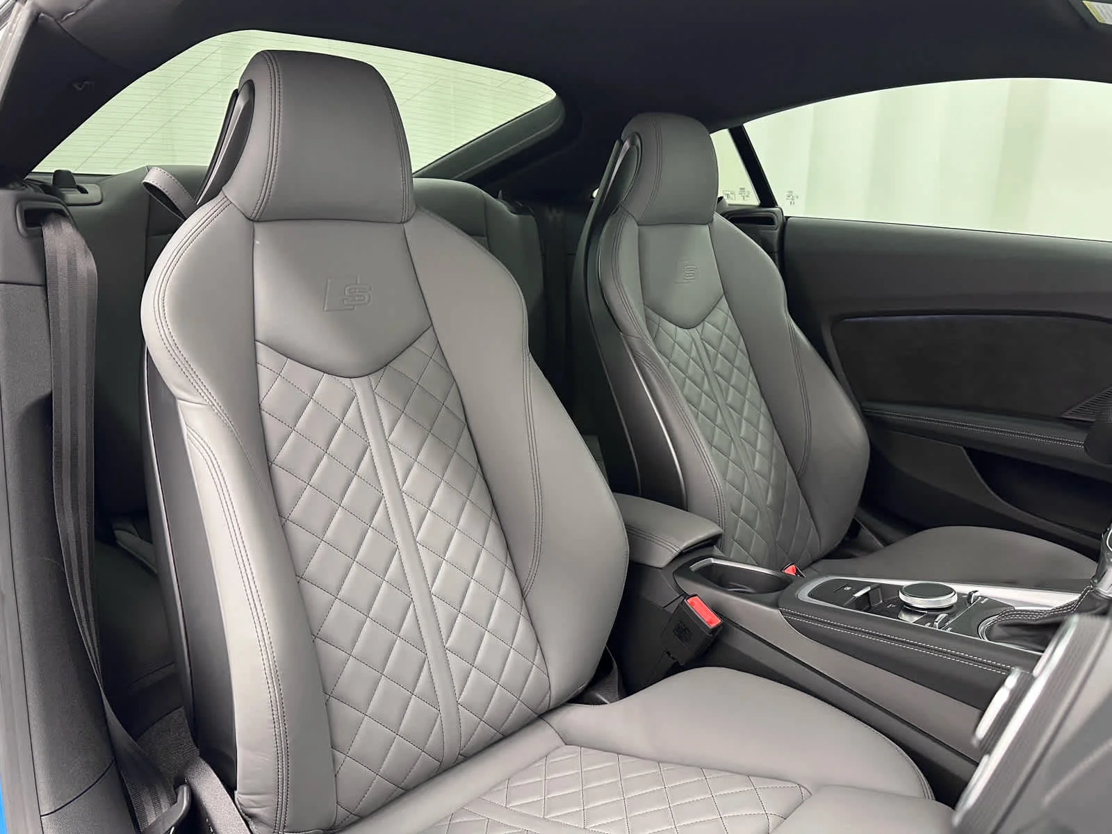 Used 2023 Turbo Blue Audi  image 17