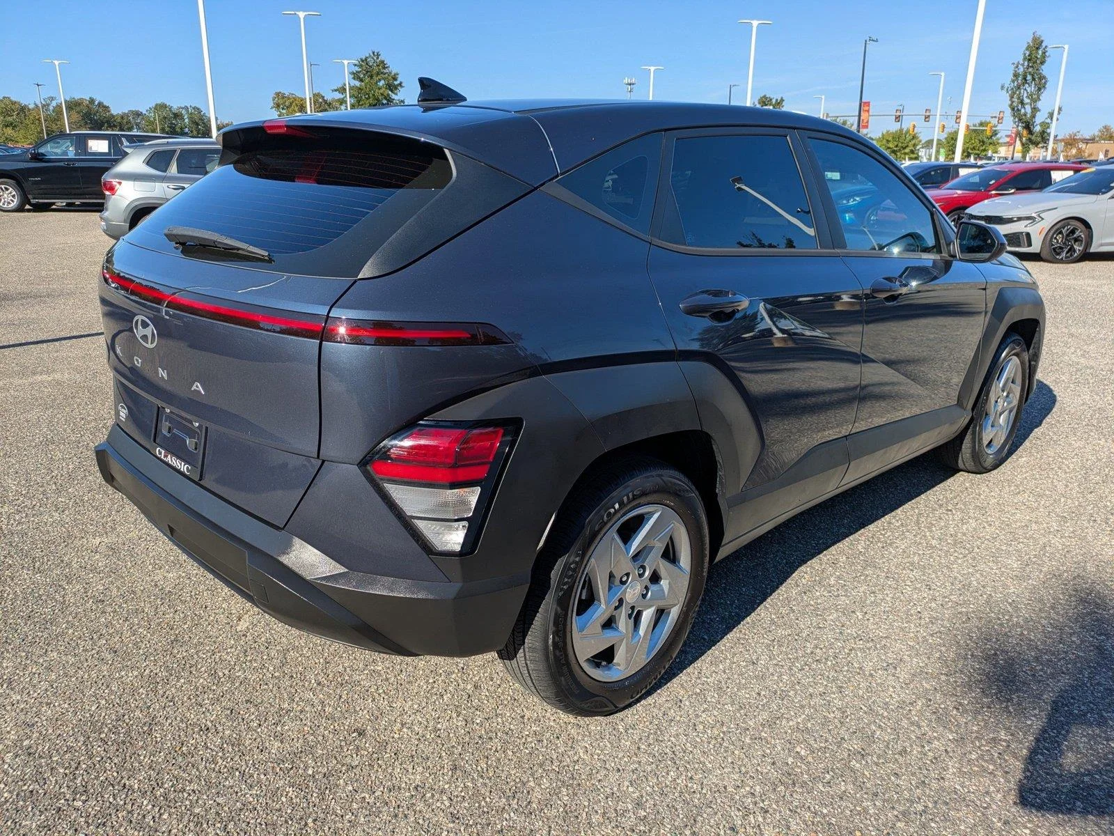 Used 2024 Denim Blue Pearl Hyundai SE image 4