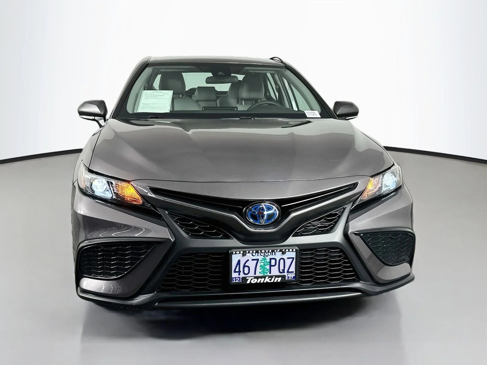 Used 2024 Predawn Gray Mica Toyota SE image 2