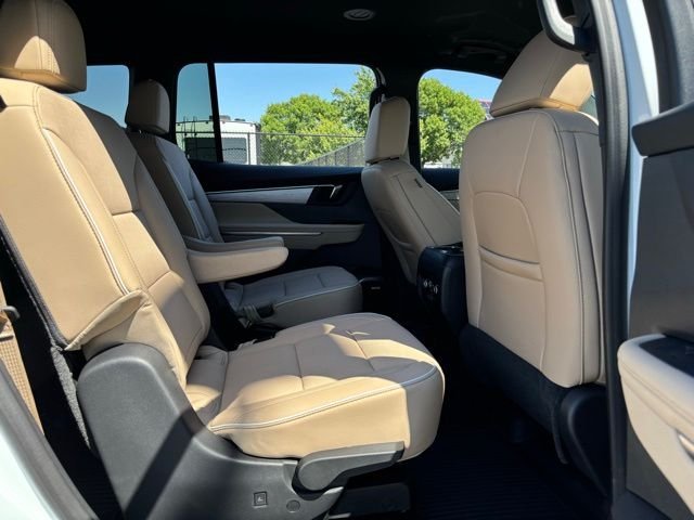 New 2026 Summit White Buick Preferred image 36