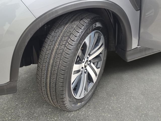 Used 2024 Gray Mitsubishi 2.0 ES image 31