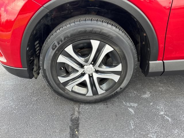 Used 2016 Red Toyota LE image 29