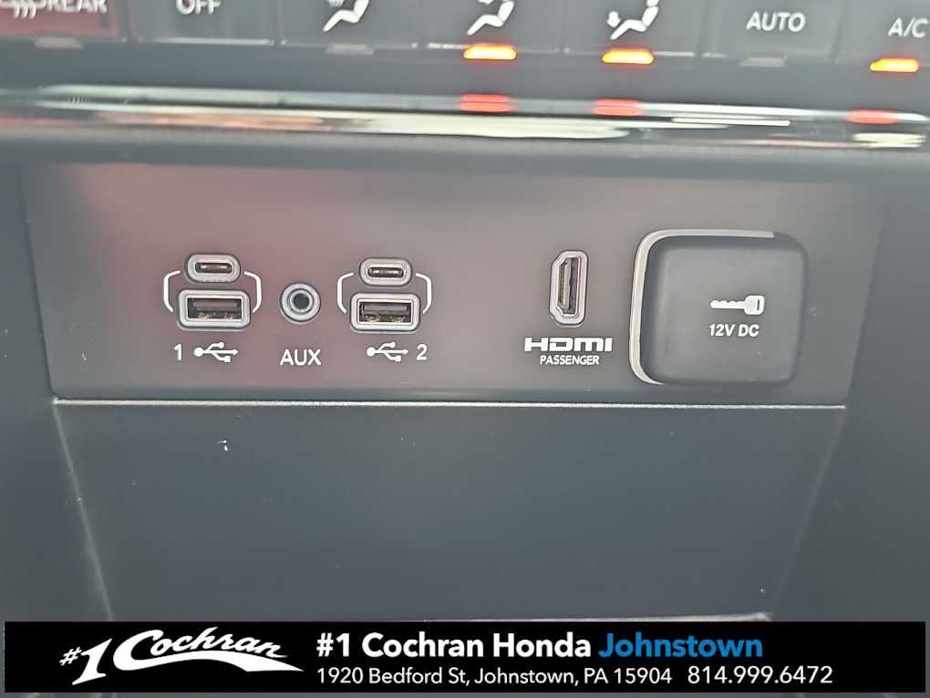 Used 2023 Diamond Black Crystal Pearlcoat Jeep Summit Reserve image 31