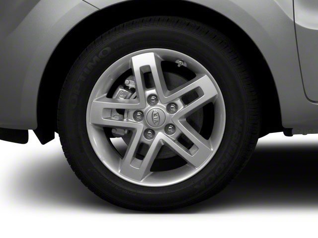 Used 2010 Alien Kia ! image 15