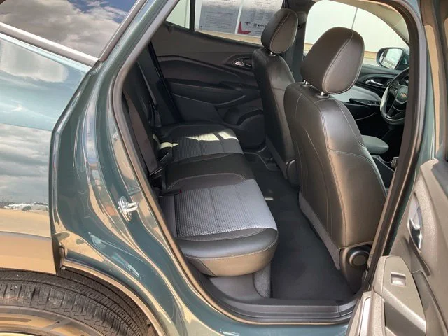 Used 2025 Gray Chevrolet LT image 29