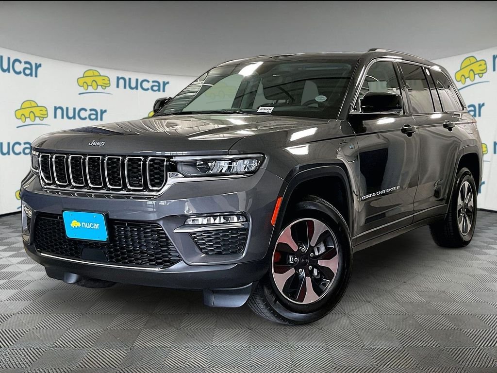 Used 2024 Gray Jeep 4xe image 3
