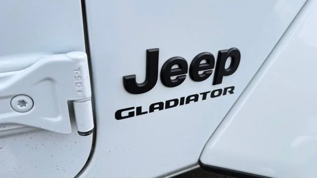 Certified Used 2021 White Jeep Willys image 11