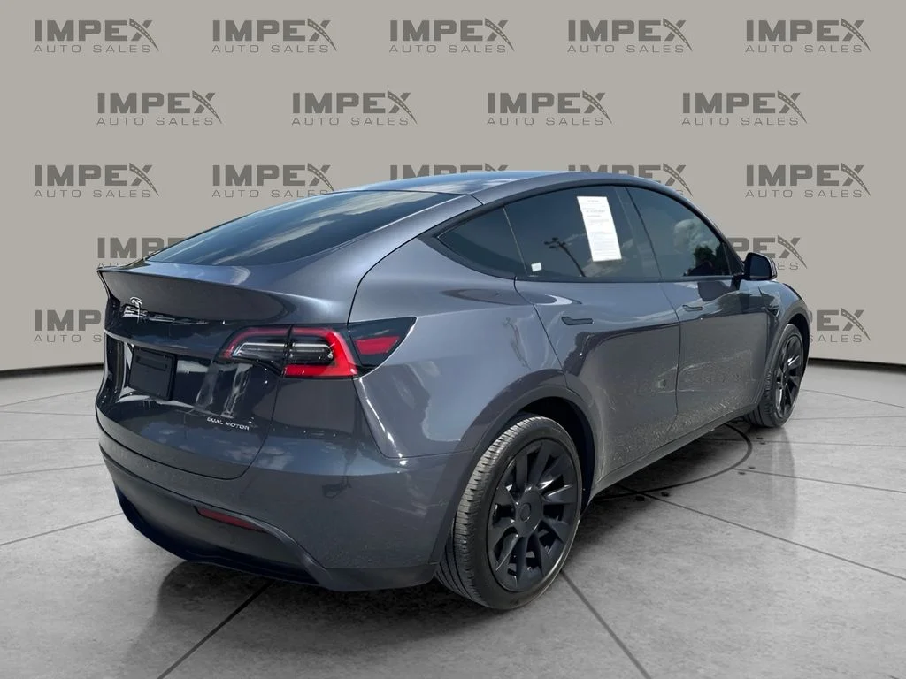 Used 2020 Gray Tesla Long Range image 3