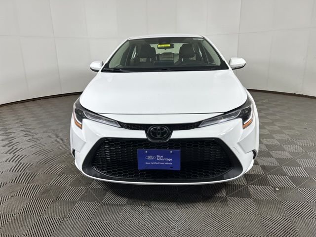 Used 2022 Toyota Corolla LE with VIN JTDEPMAE3NJ204991 for sale in Shakopee, Minnesota