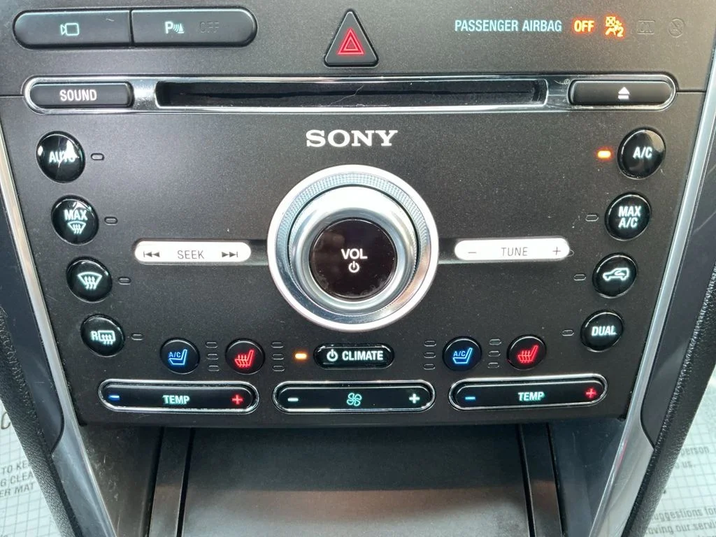 Used 2018 Black Ford Limited image 15