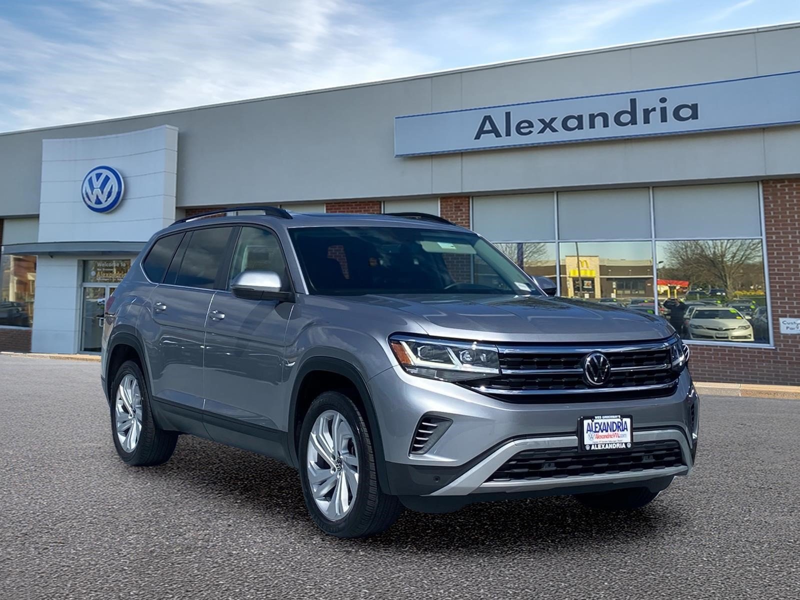 2023 Volkswagen Atlas SE w/Tech