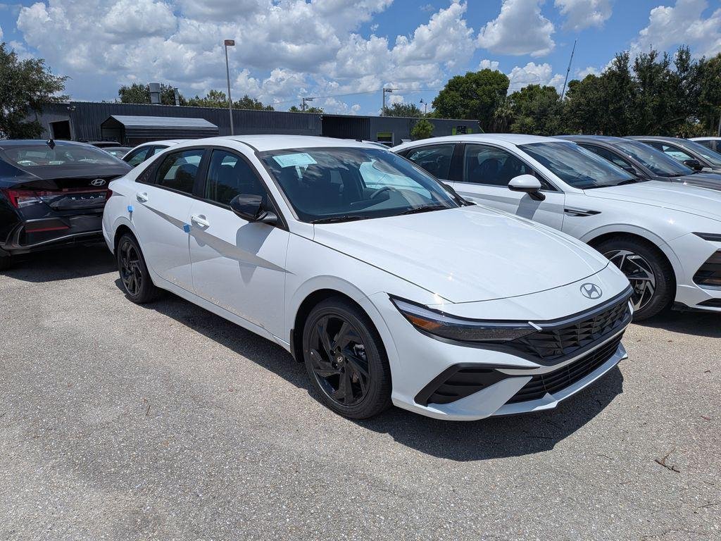 New 2026 White Hyundai SE image 2