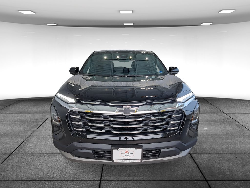 New 2027 Mosaic Black Metallic Chevrolet LT image 2