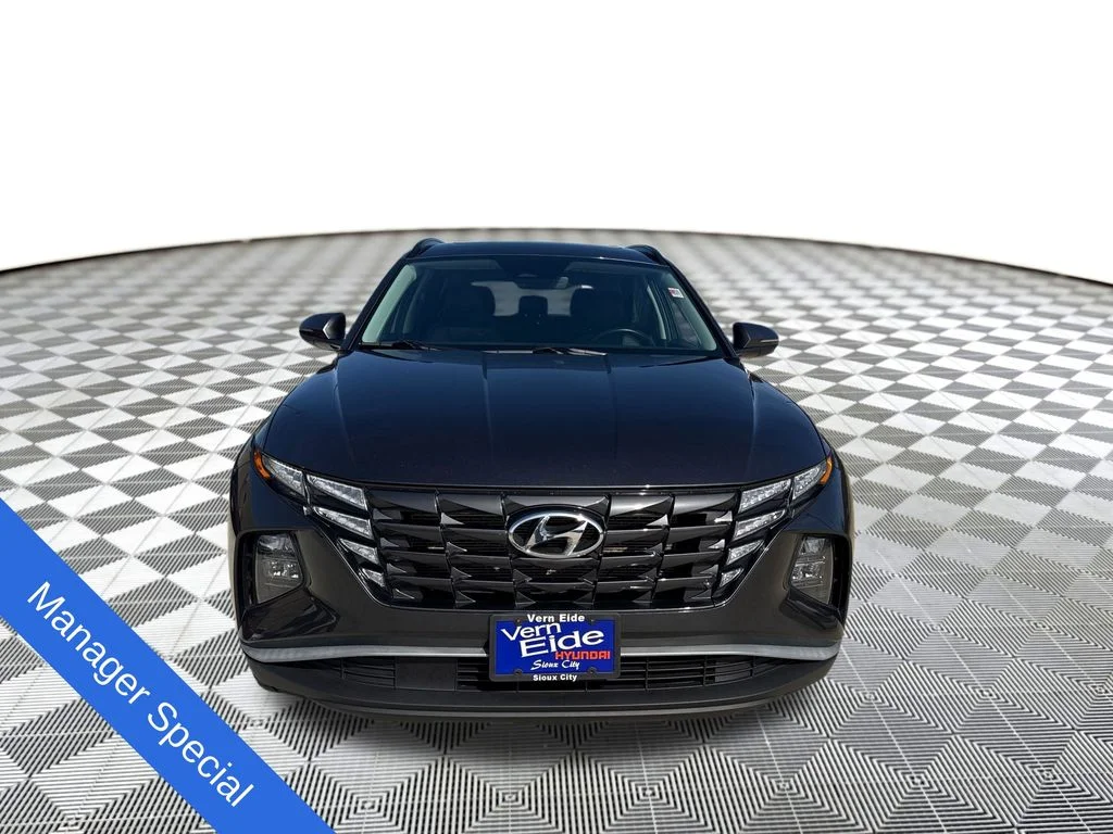Used 2024 Gray Hyundai SEL image 9