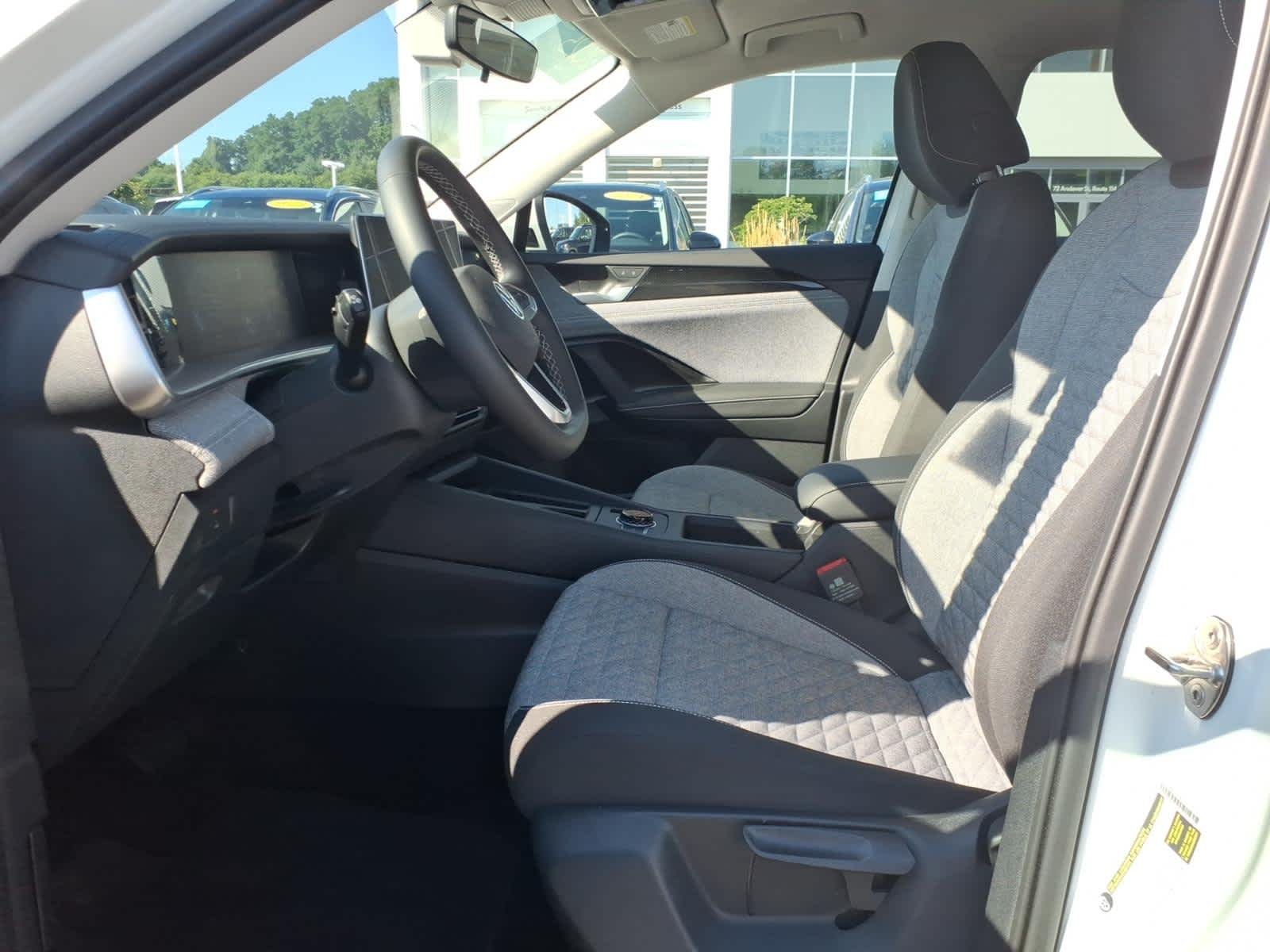 Certified Used 2025 Pure White Volkswagen S image 11