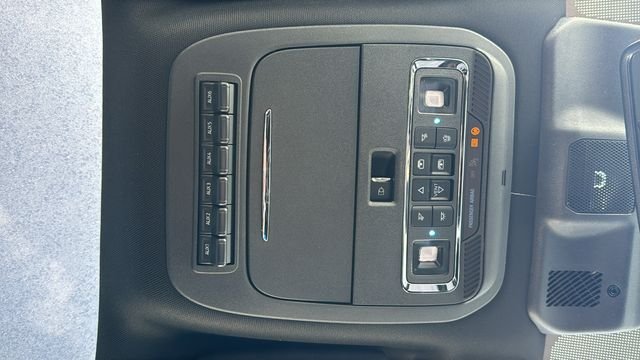 New 2026 Argon Blue Metallic Ford F-250® Platinum® image 17