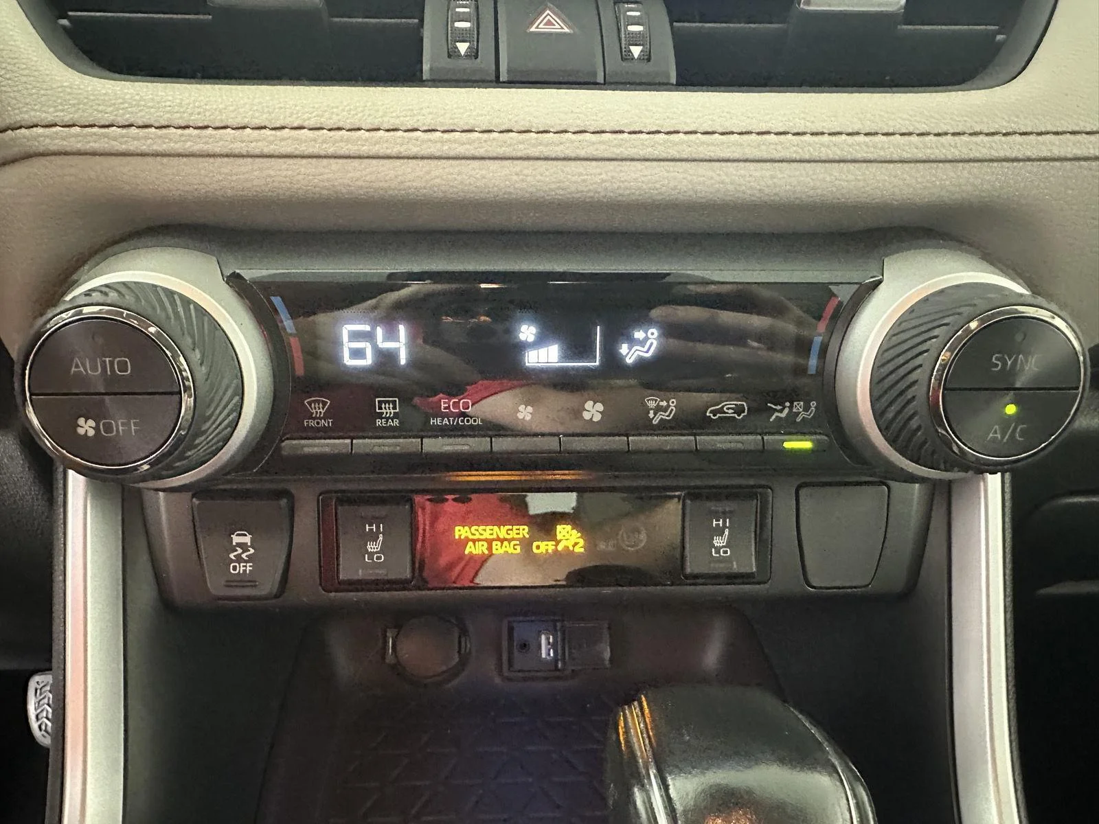 Used 2019 Midnight Black Metallic Toyota Limited image 33