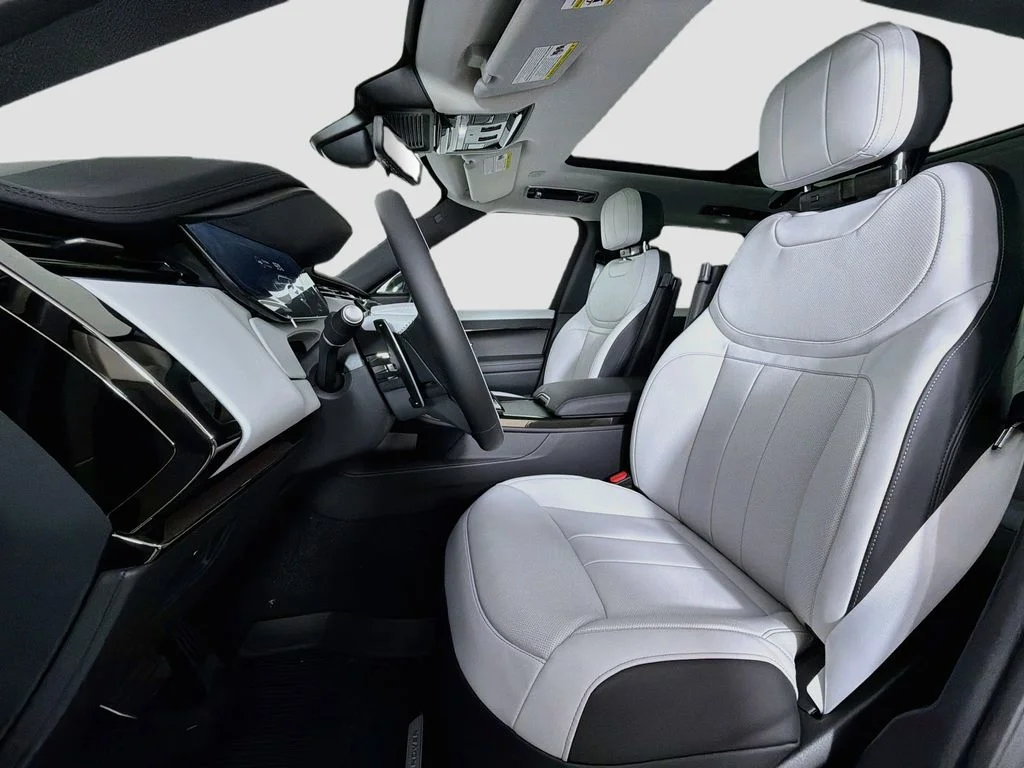 New 2027 Santorini Black Land Rover  image 22