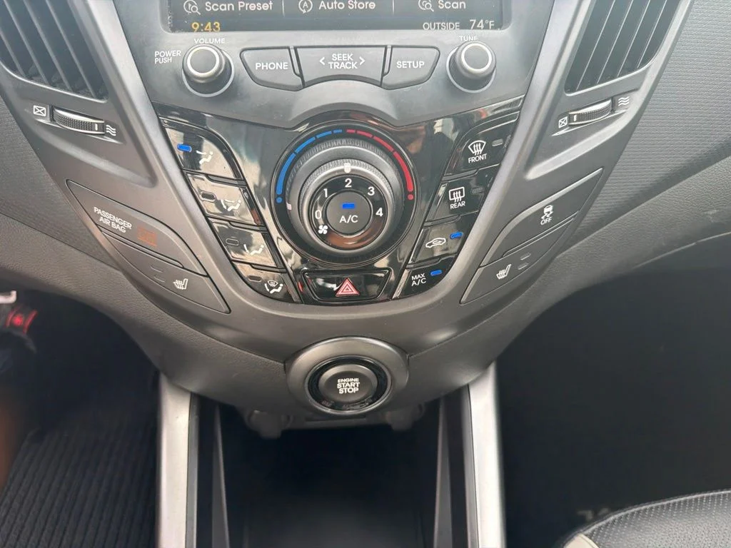 Used 2015 Beige Hyundai Turbo image 26