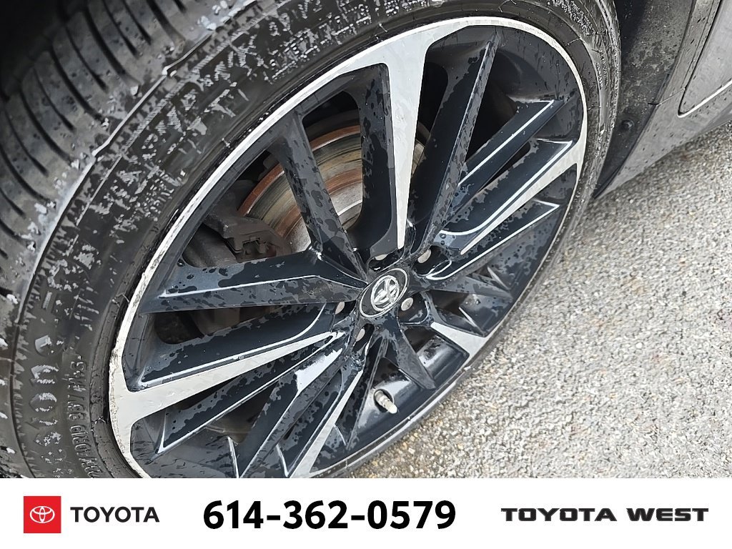 Used 2018 Gray Toyota XSE image 10