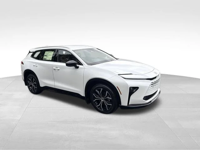 New 2026 Oxygen White Toyota XLE image 8