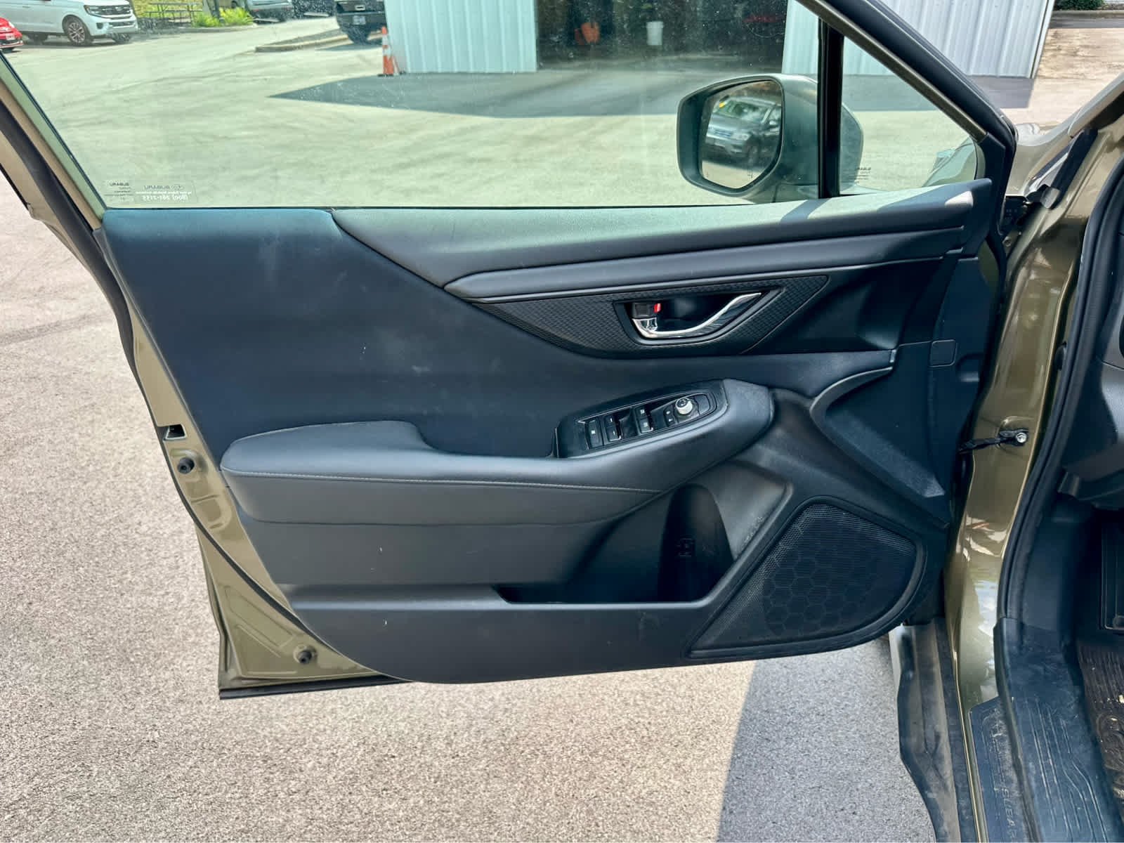 Used 2021 Autumn Green Metallic Subaru Premium image 9
