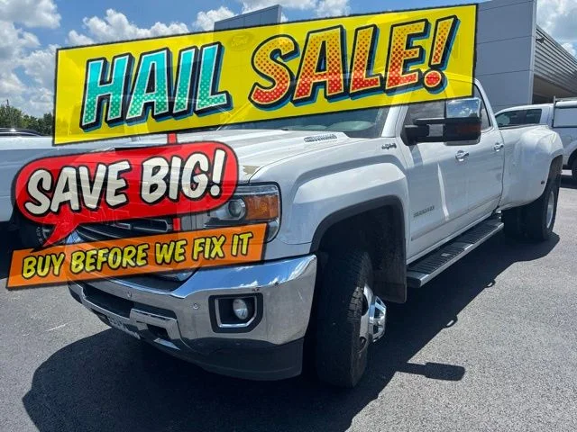Used 2018 White GMC SLT image 1