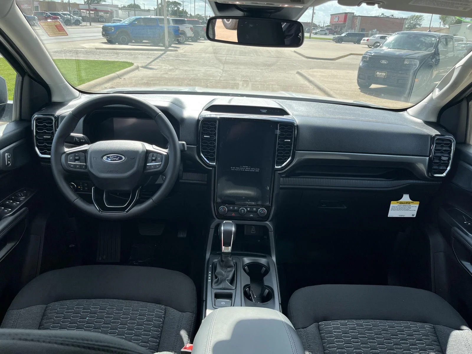 New 2026 Oxford White Ford XLT image 15