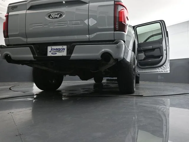 Used 2024 White Ford Lariat image 40