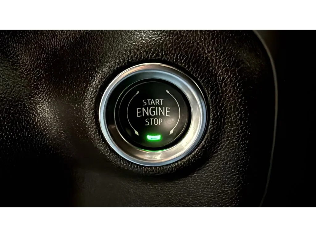 Used 2025 Summit White Chevrolet Custom image 23