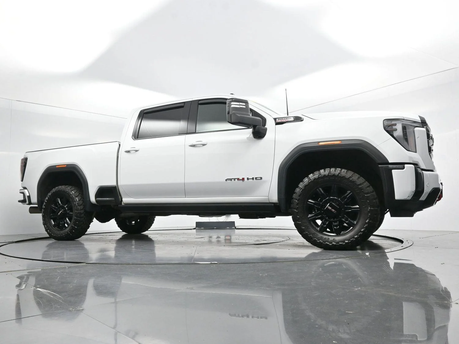Used 2024 Summit White GMC AT4 image 47