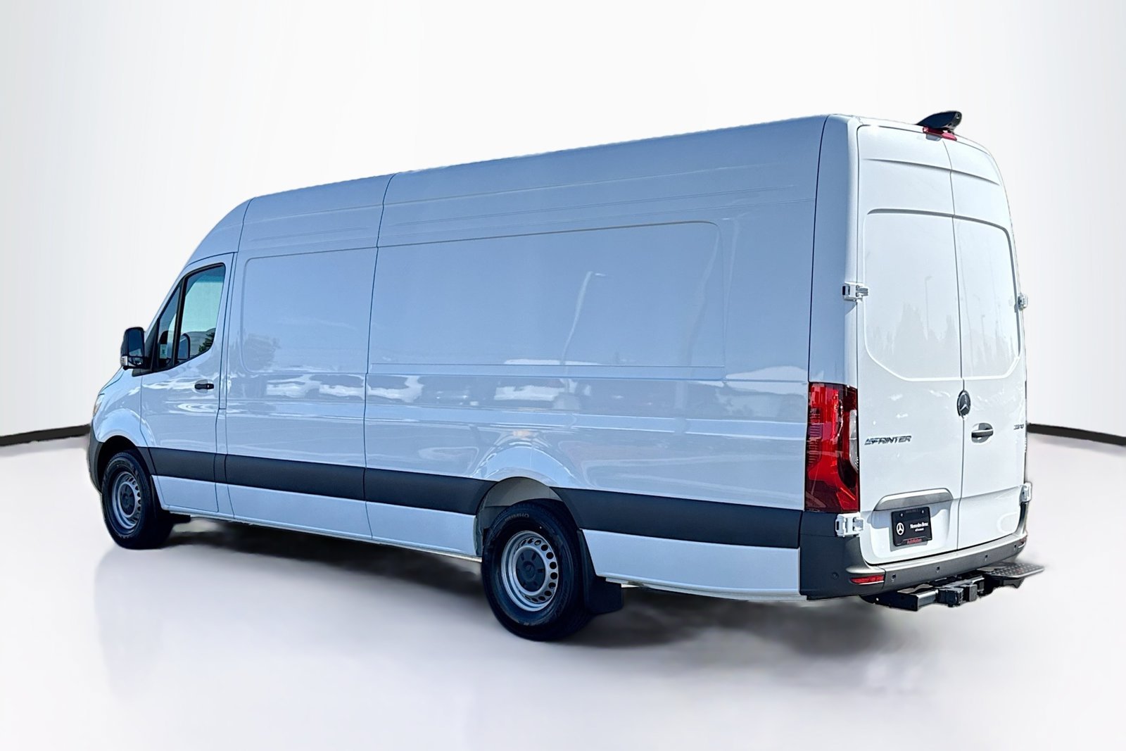 New 2026 Arctic White Mercedes-Benz  image 7