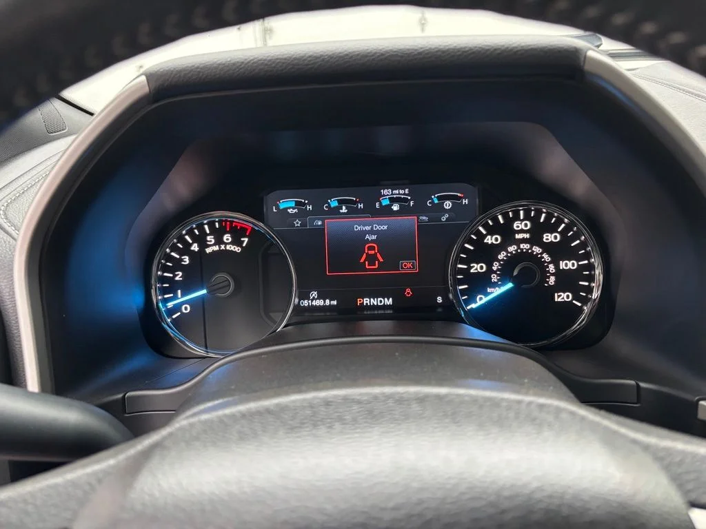 Used 2018 Gray Ford Lariat image 21